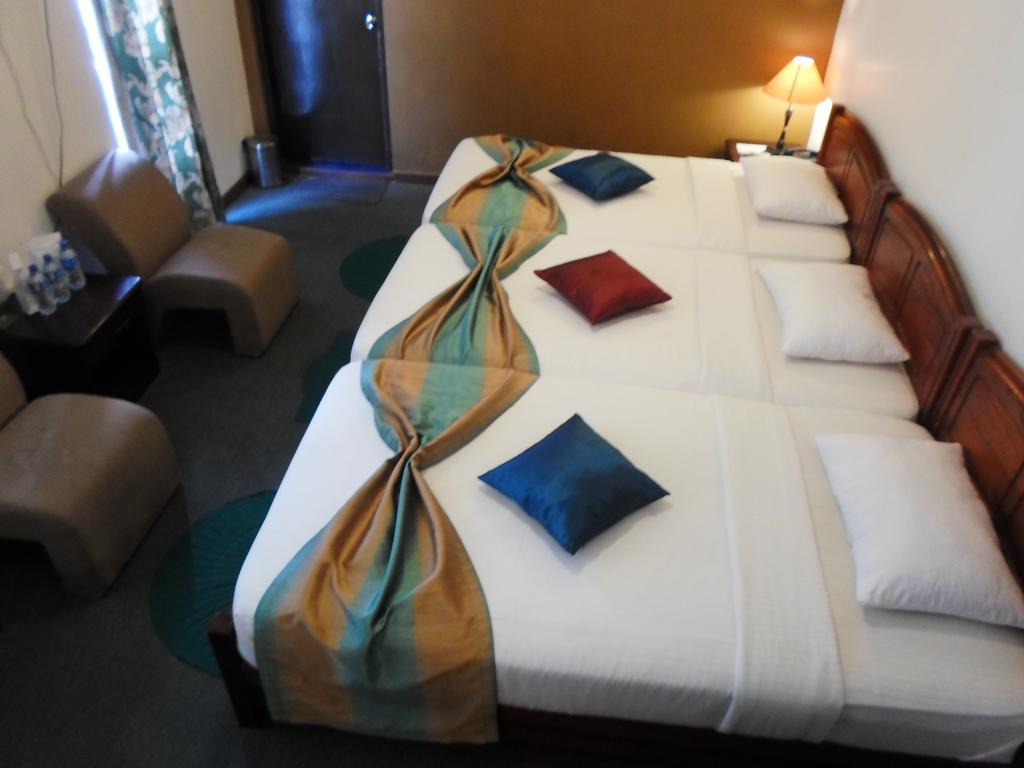 Binota Hotel Nuwara Eliya Habitación foto