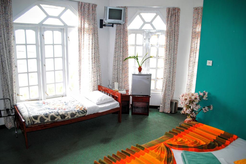 Binota Hotel Nuwara Eliya Exterior foto