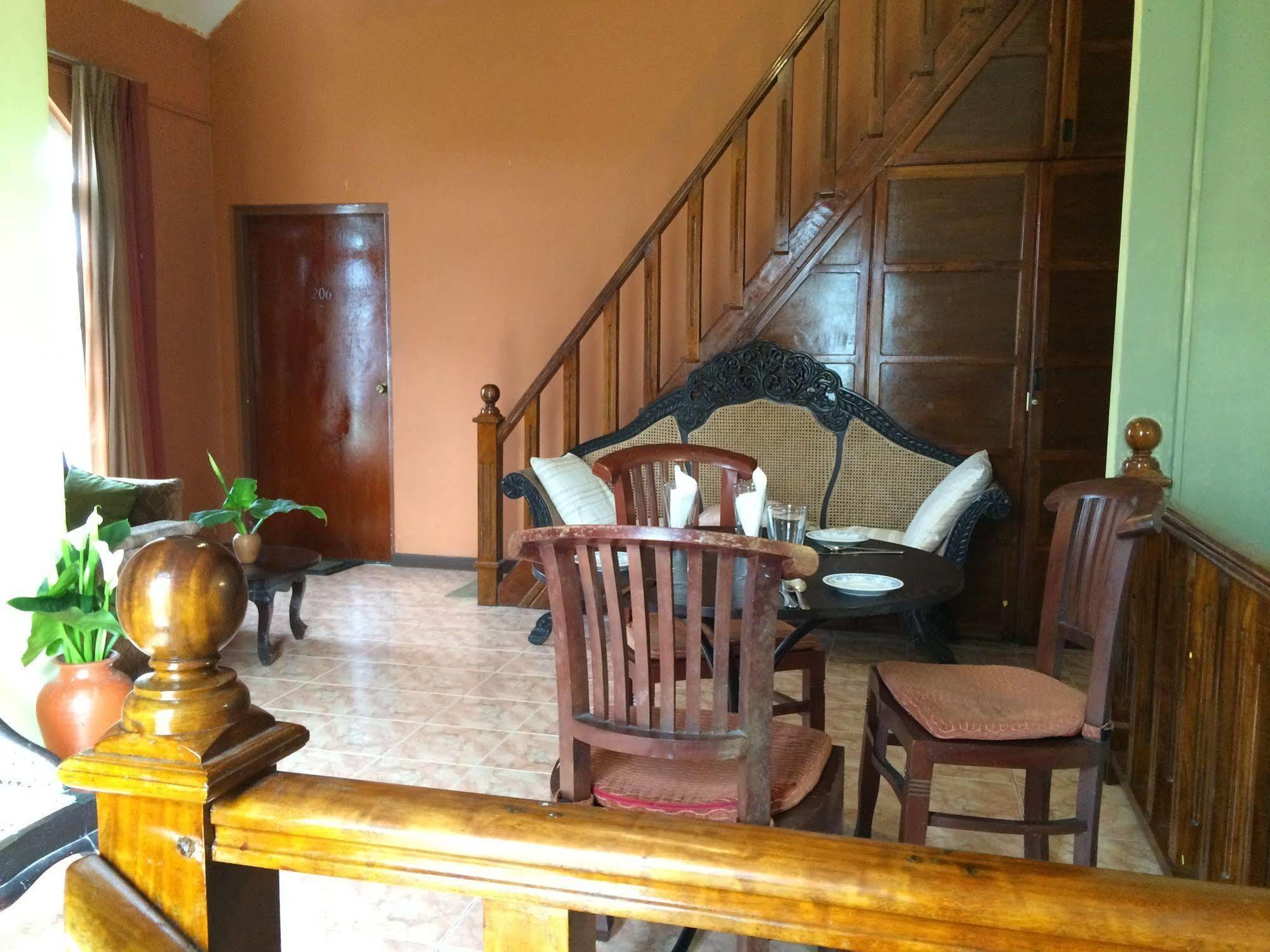 Binota Hotel Nuwara Eliya Exterior foto